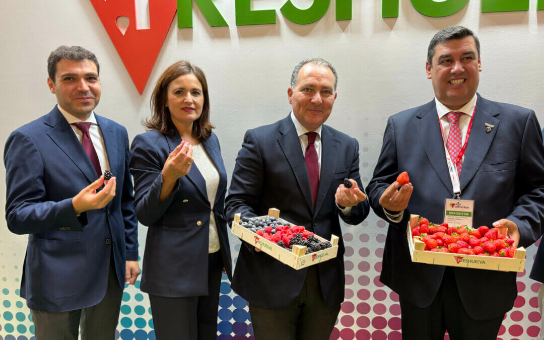 El presidente de Diputación acompaña al sector de los frutos rojos en Fruit Attraction