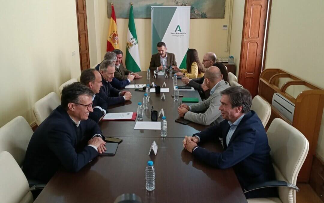 Freshuelva participa en la constitución de la mesa de trabajo para reforzar la defensa del sector hortofrutícola andaluz